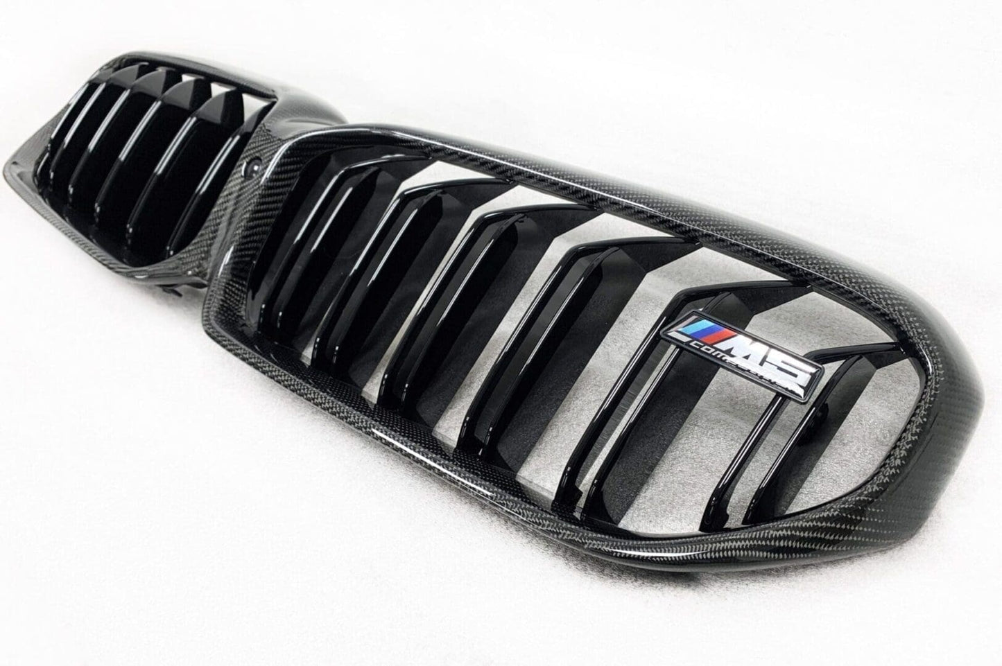 BMW M5 F90 CARBON FIBRE FRONT GRILLES 2021+ FACELIFT
