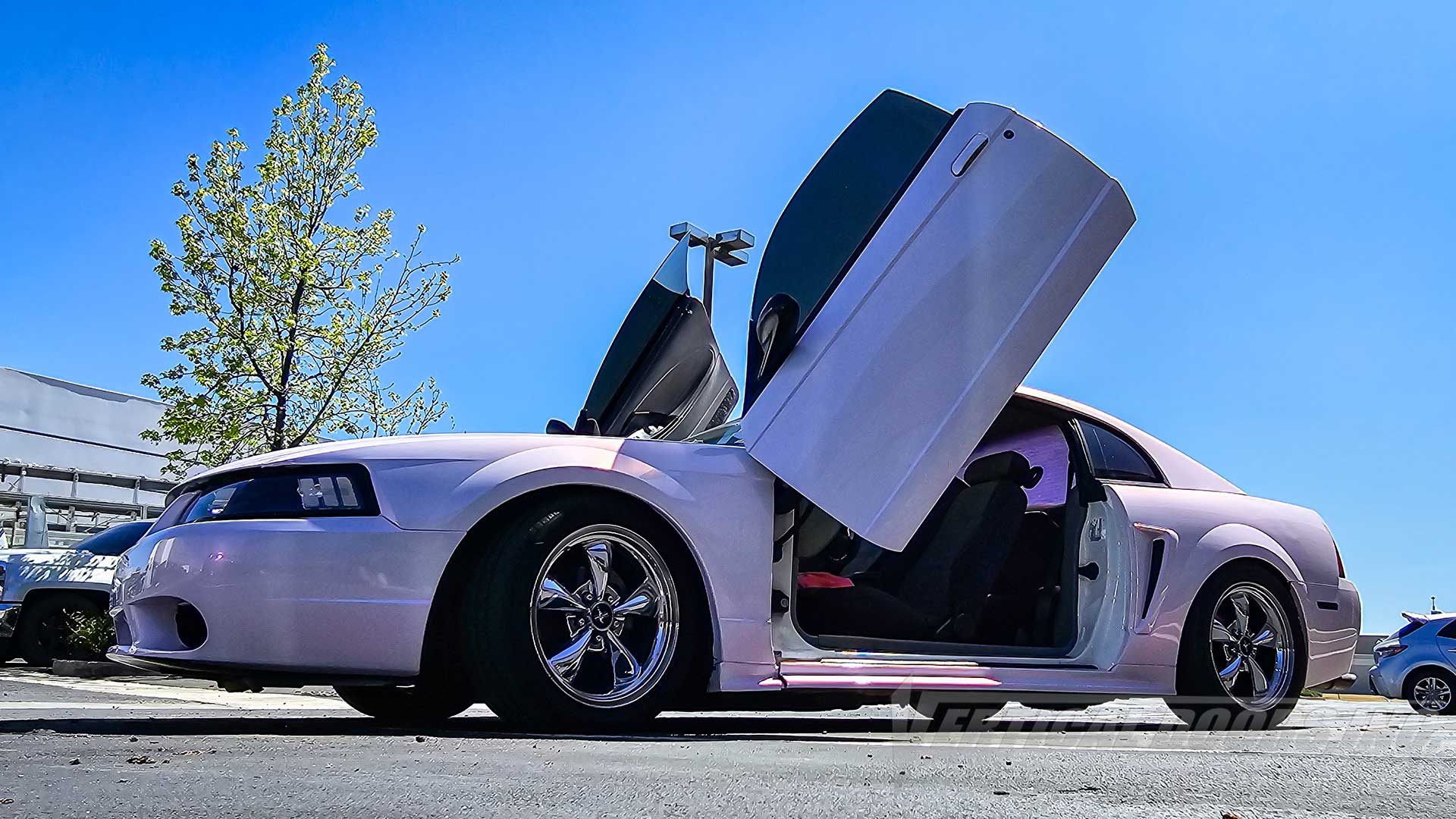 Enhance Your Ford Mustang 1999-2004 with Vertical Doors Kit