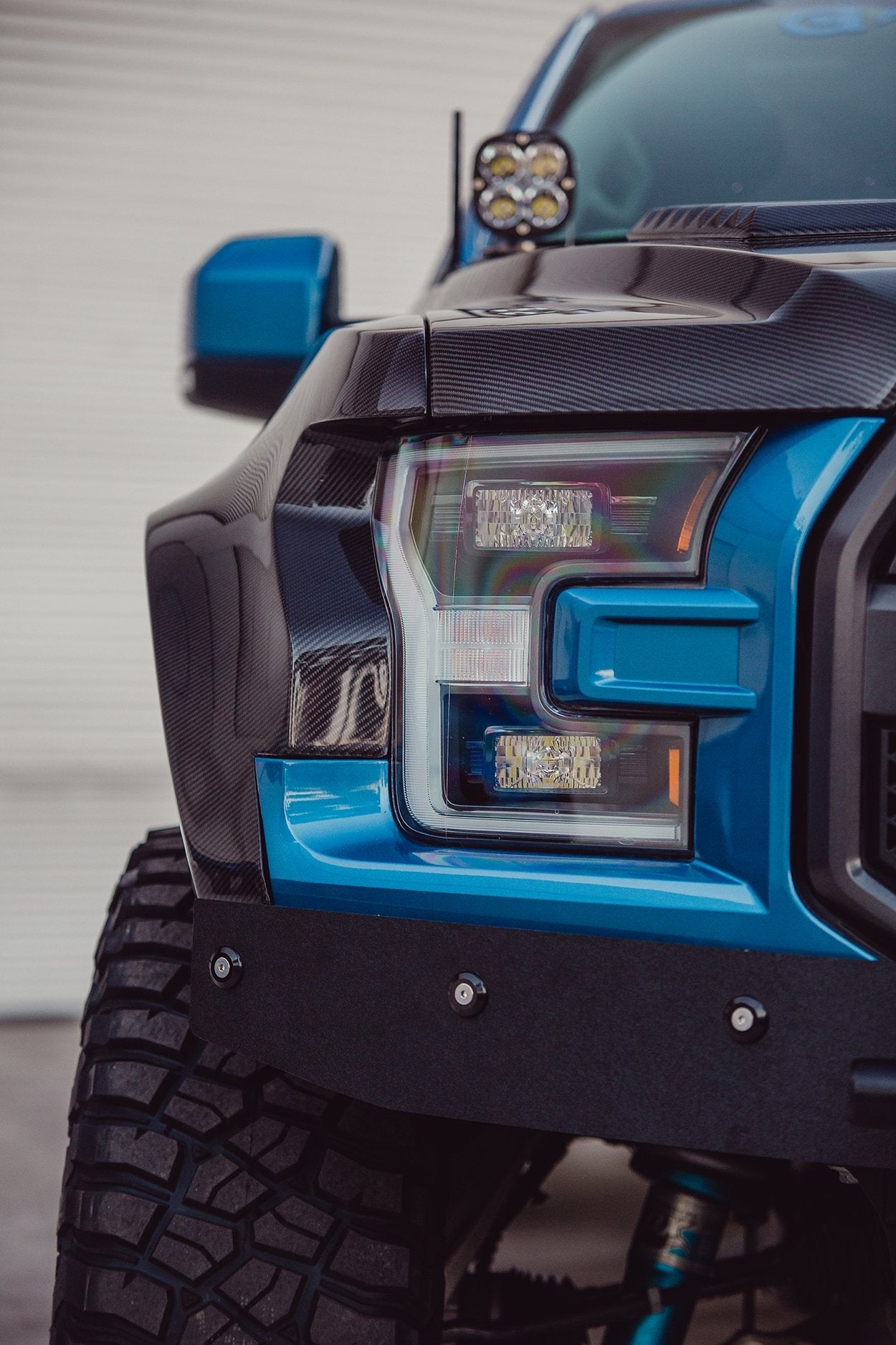 2017 - 2020 FORD RAPTOR TYPE-WIDE CARBON FIBER FRONT FENDERS (PAIR)