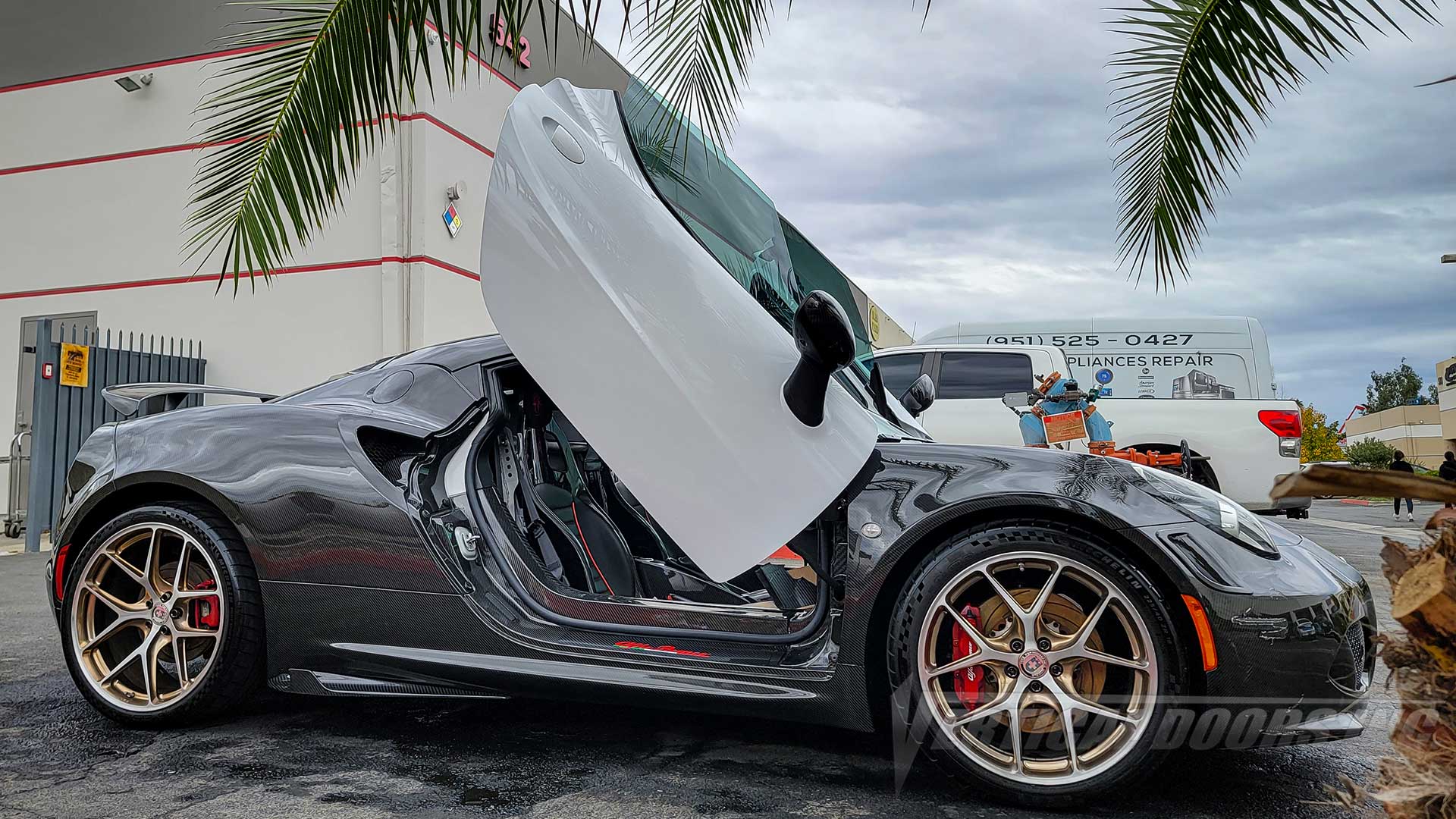 Vertical Doors Kit for Alfa Romeo 4C 2013-2020 – AUTOBUNCH®
