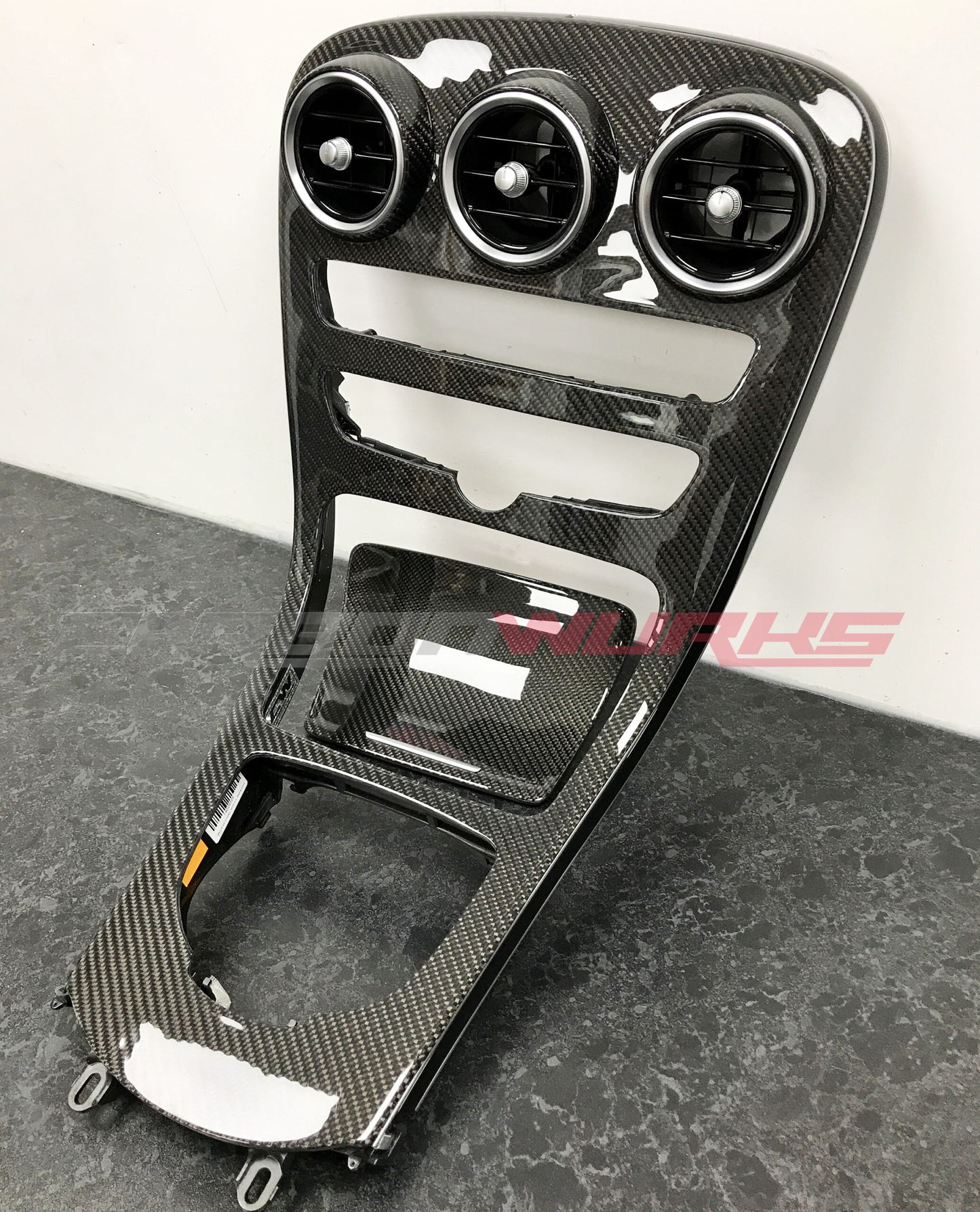 MERCEDES C63 / C-CLASS CARBON FIBRE CENTRE CONSOLE