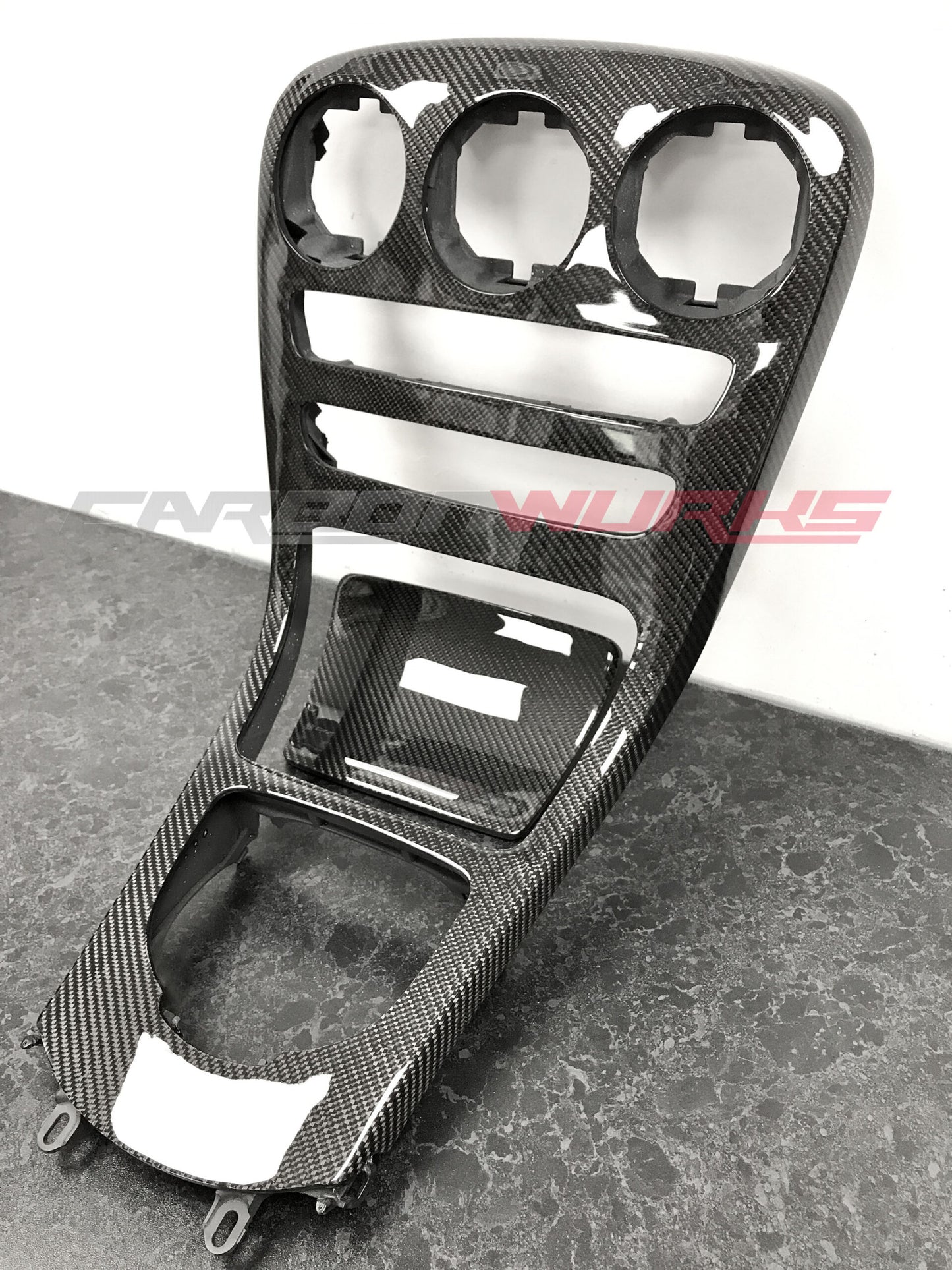 MERCEDES C63 / C-CLASS CARBON FIBRE CENTRE CONSOLE