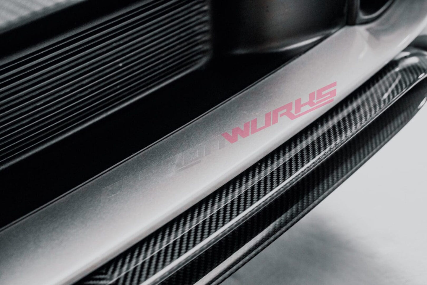 Dissident_Porsche_Carrera_911_922_Launch_Edition_Carbon_Fibre_Splitter4