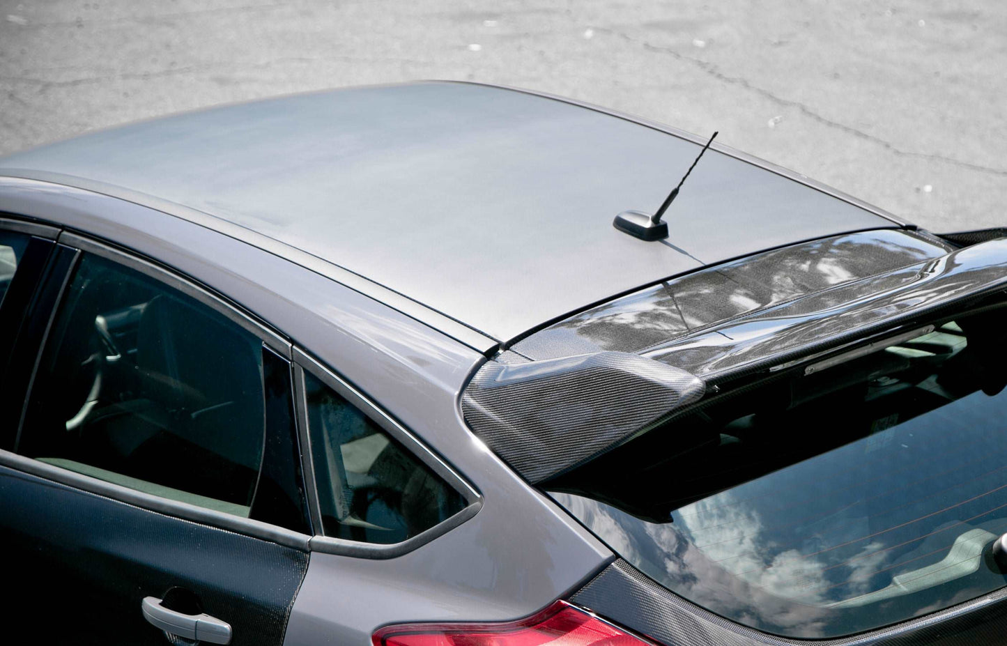 2014 - 2018 Ford Focus Dry Carbon Roof Replacement