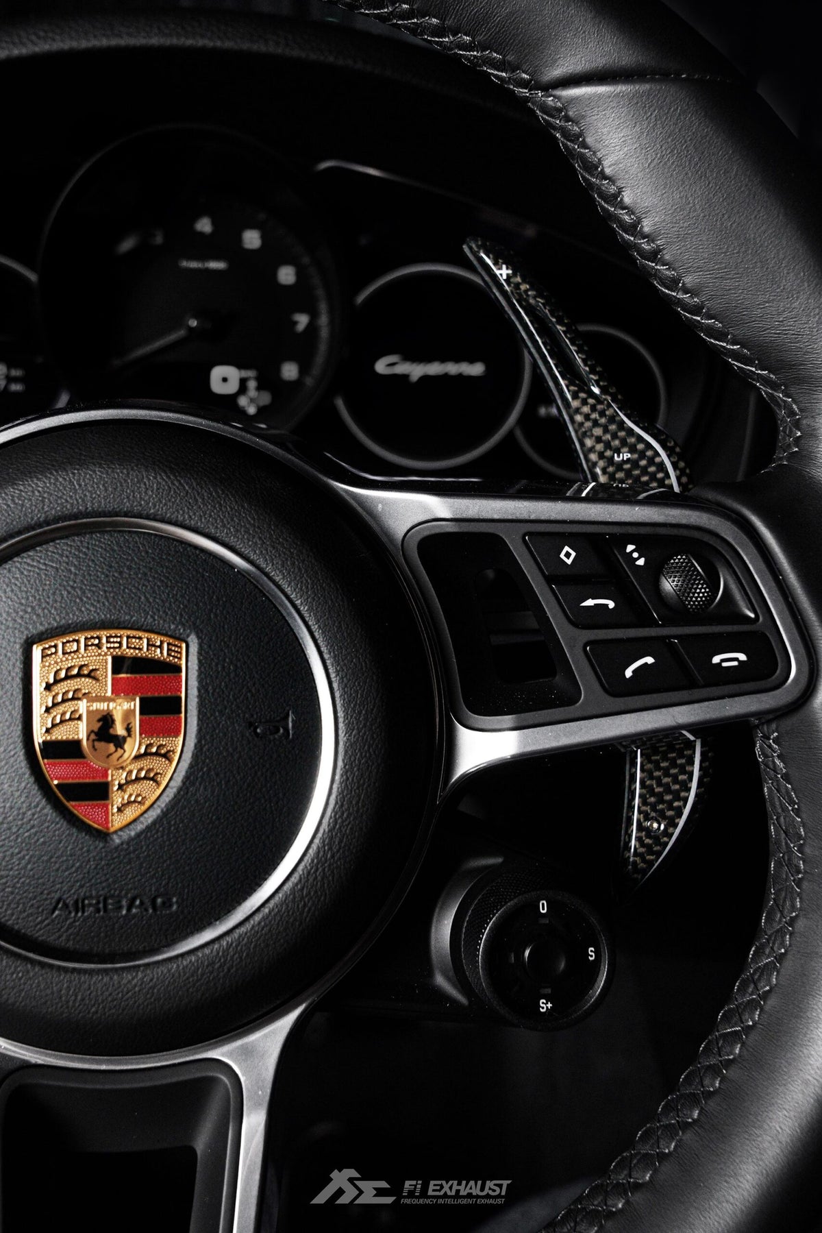 FI CF Porsche Paddles Twill 02
