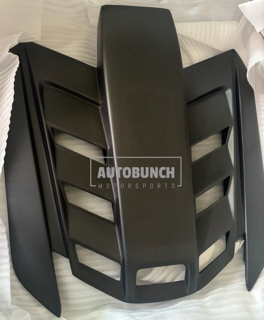 2020-2024 CHEVROLET CORVETTE C8 DRY CARBON ROOF SCOOP