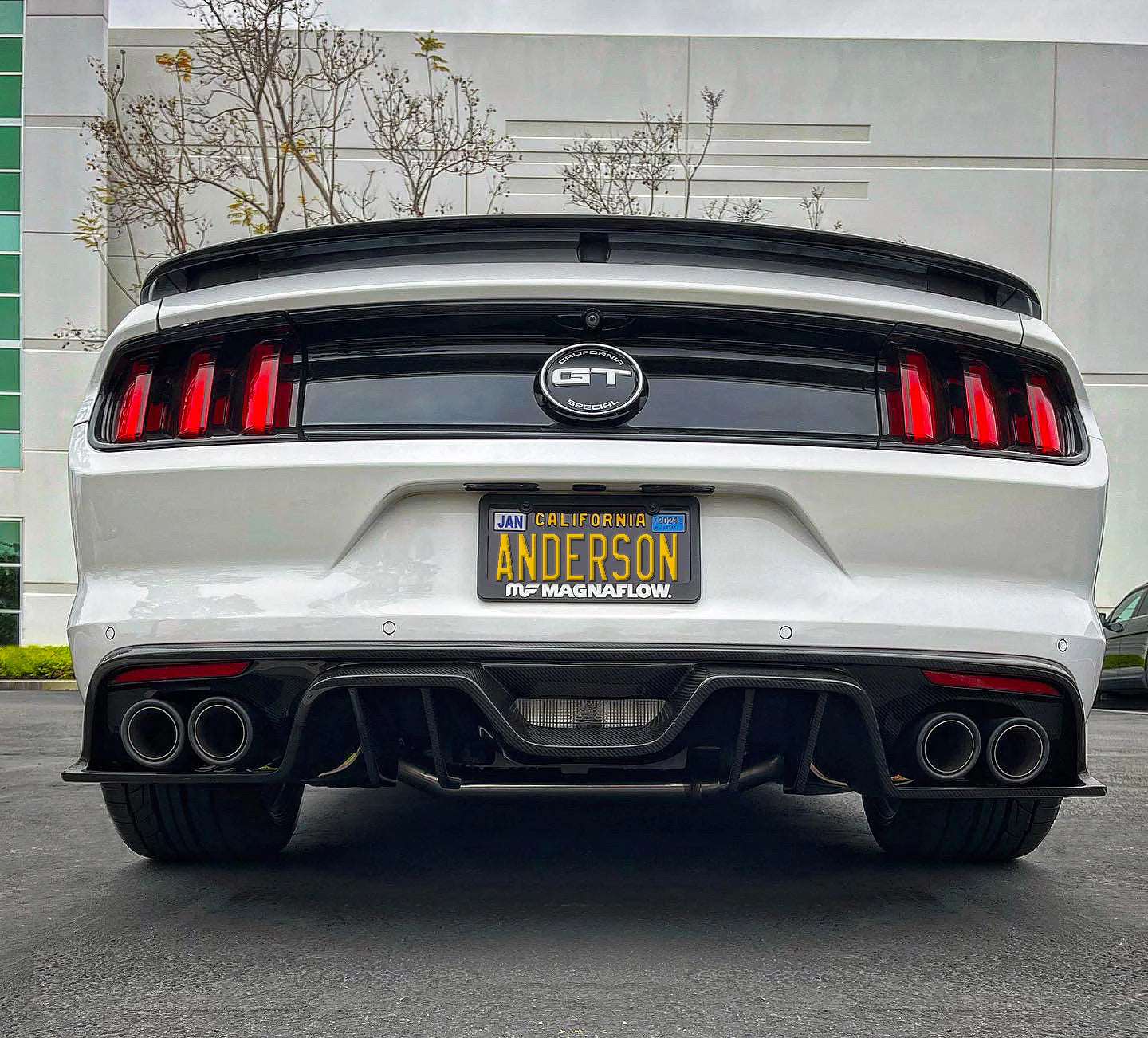 2015 - 2017 MUSTANG CARBON FIBER REAR DIFFUSER FOR QUAD TIP EXHAUST