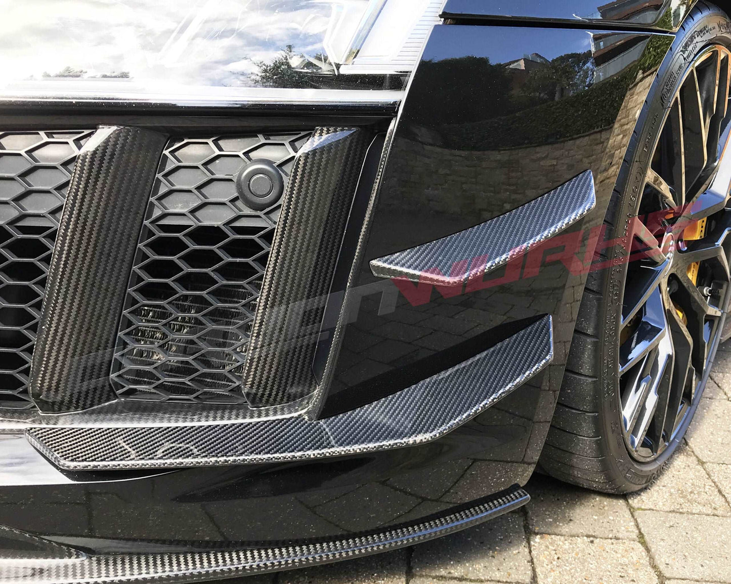 AUDI R8 CARBON FIBRE FRONT CANARDS