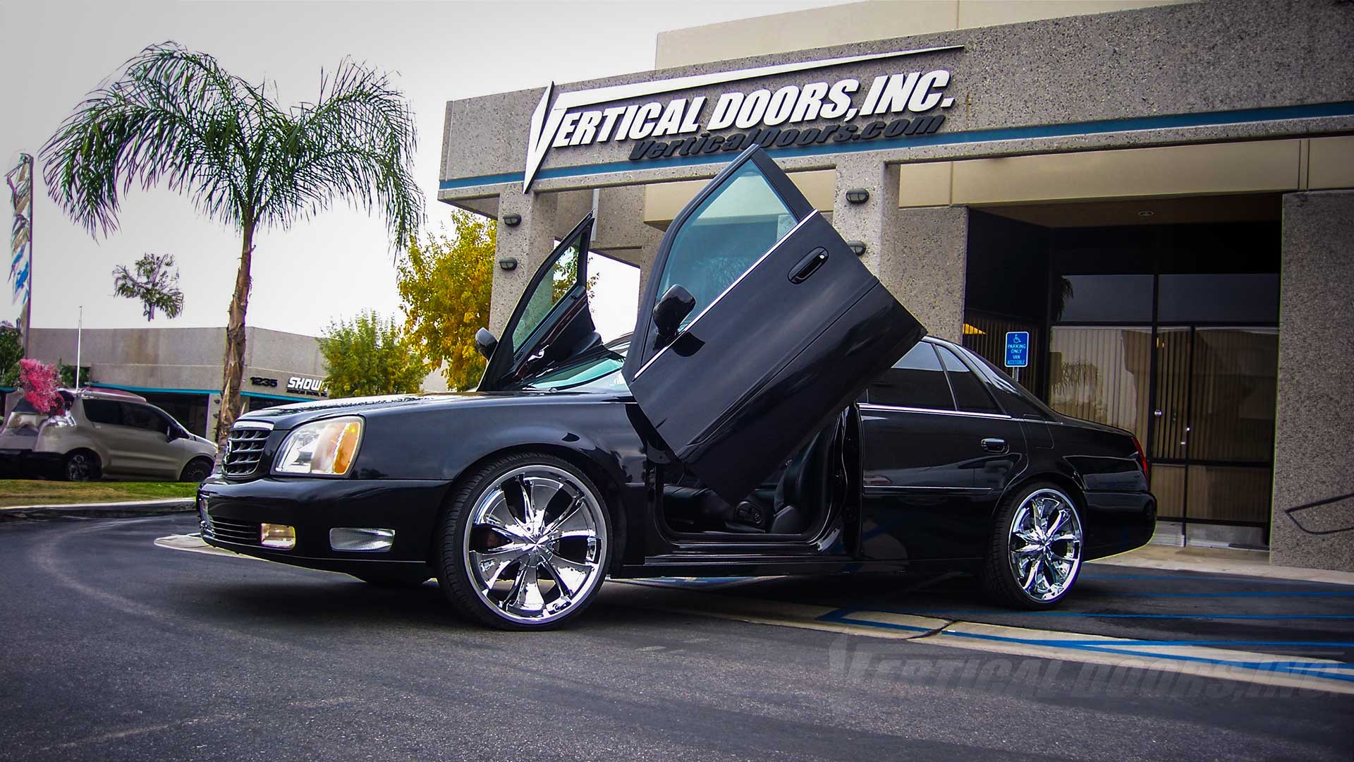 羊　ダービーシティーラム Upgrade Your CTS Sedan: Vertical Doors Kit for Cadillac CTS (2008