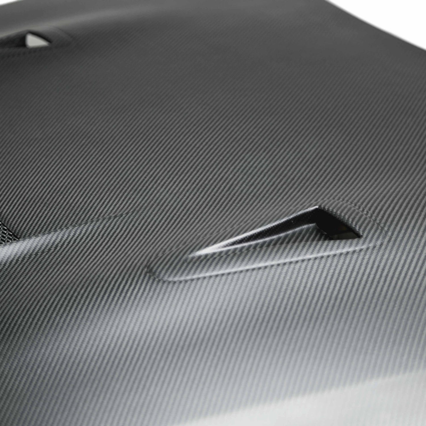 VSII-Style Dry Carbon Hood For 2009-2016 Nissan GT-R