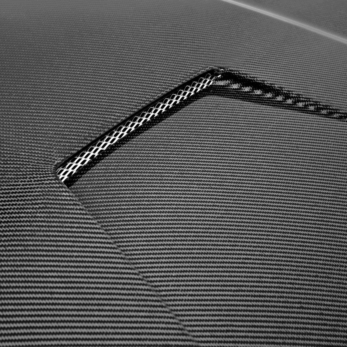 VR-Style Carbon Fiber Hood For 2012-2020 BMW F30 3 Series / F32 4 Series