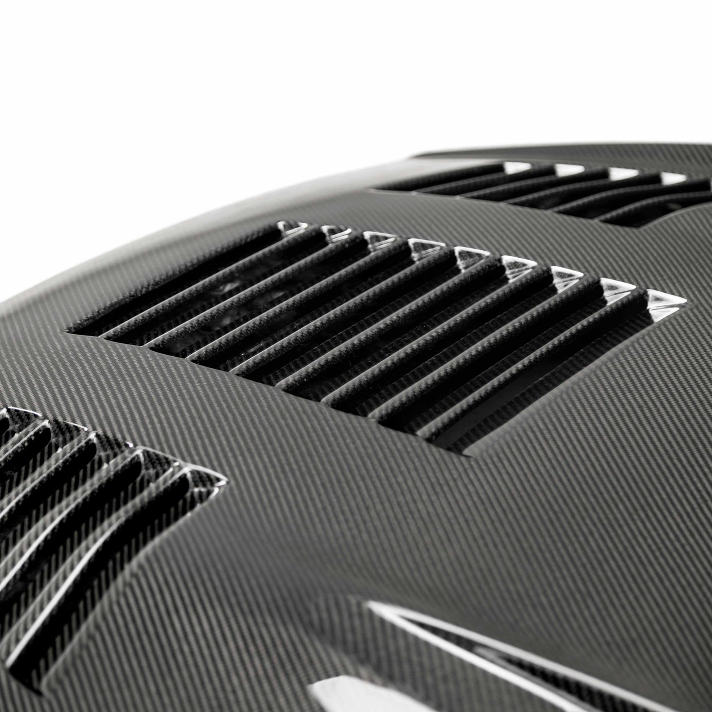 GTII-Style Carbon Fiber Hood For 2017-2024 Nissan GT-R