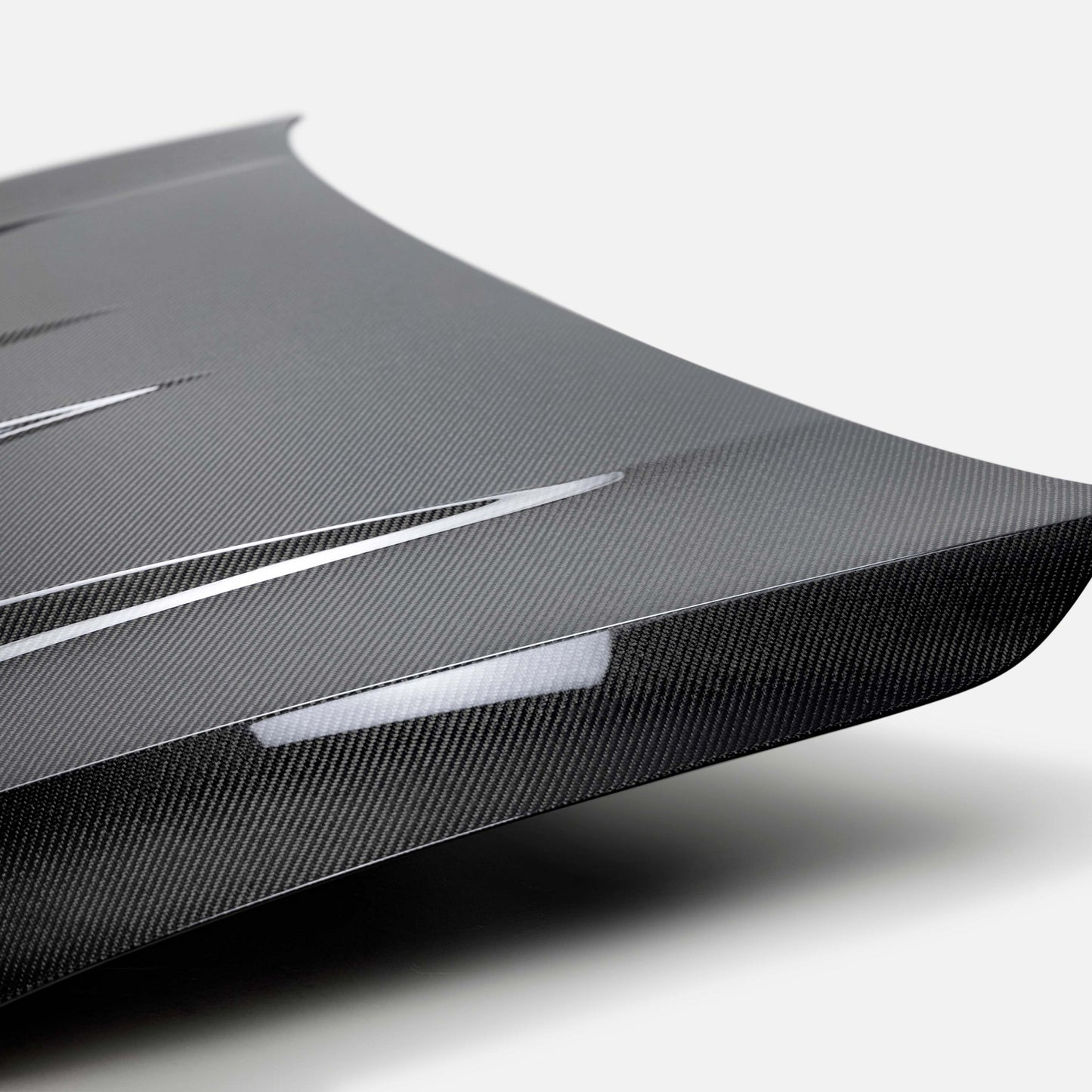 DV-Style Carbon Fiber Hood For 2022 VW Golf MK8