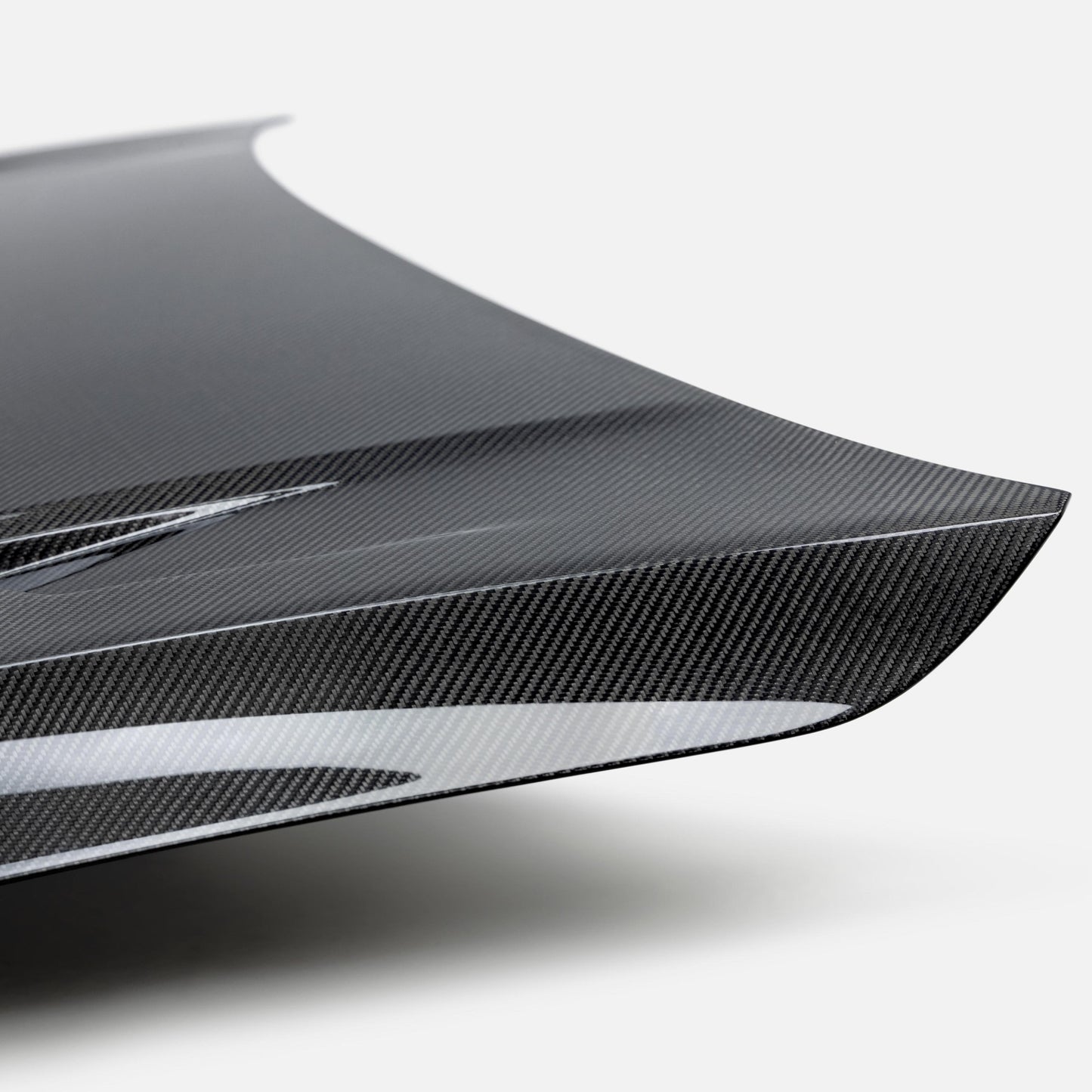 TM-Style Carbon Fiber Hood For 2022 VW Golf MK8