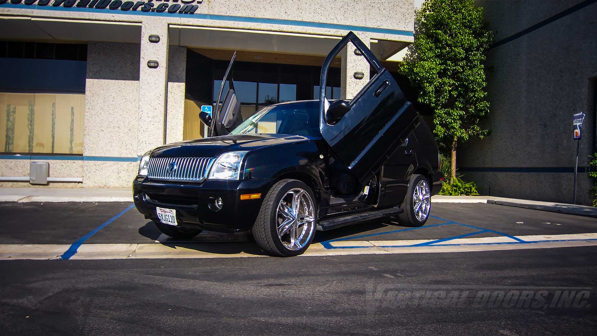 Lambo Door Kit | Mercury Mountaineer 2002-2005 | VDI – AUTOBUNCH®