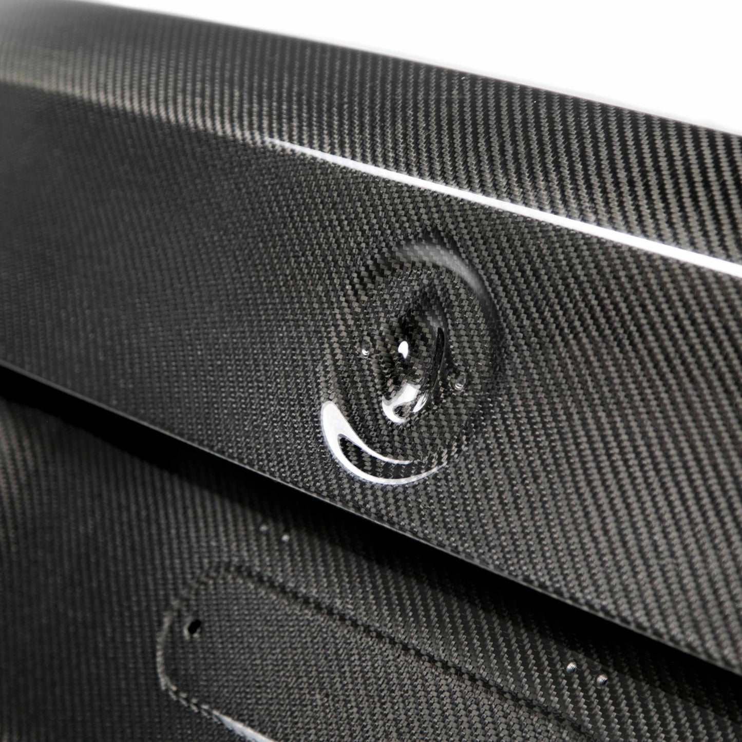 OEM-Style Carbon Fiber Trunk Lid For 2011-2016 5-Series And 2013-2016 M5