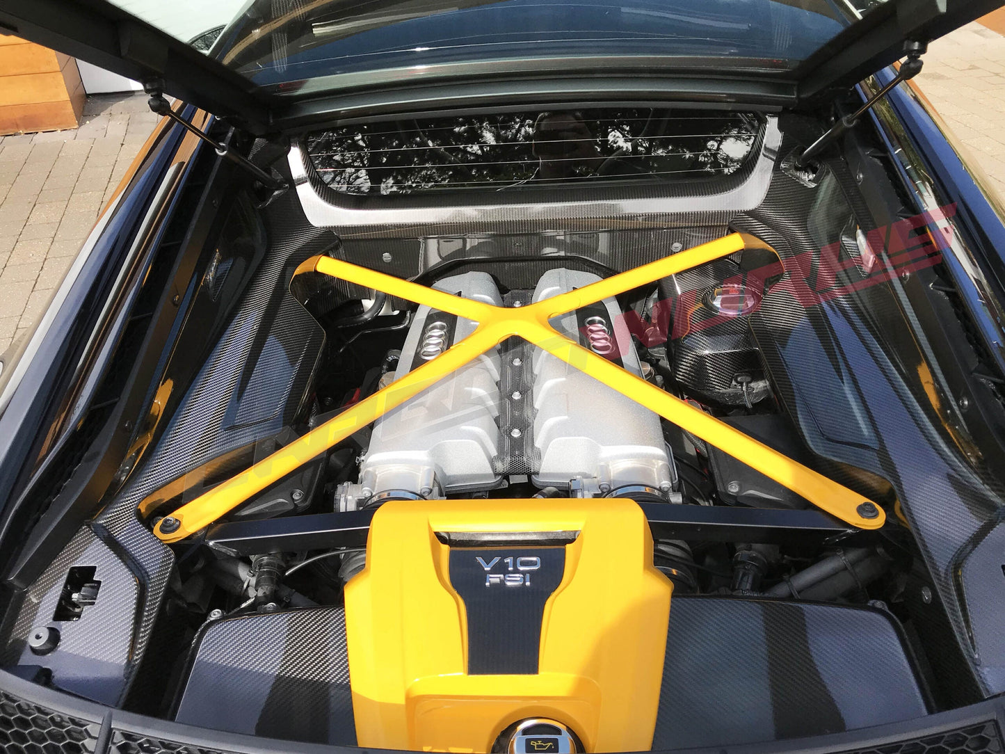 ENGINE BAY KIT (7 PIECES) CARBON FIBER / AUDI R8 GEN 2 COUPE